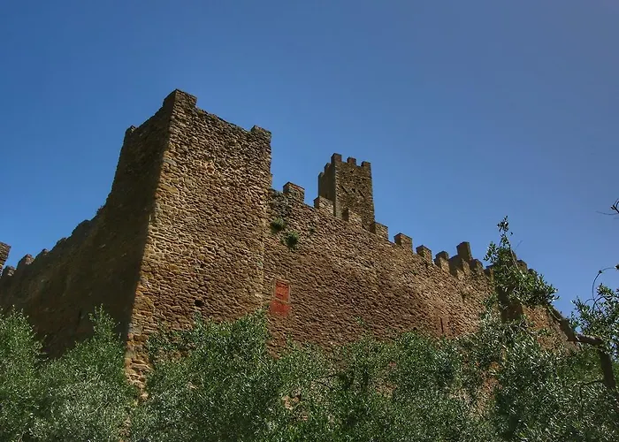 Spacious Farmhouse in Castiglion Fiorentino with Pool